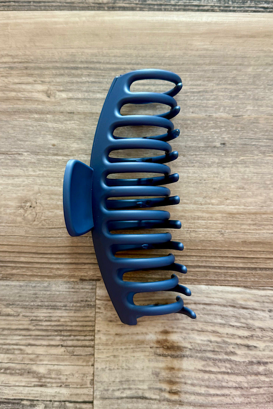 Jumbo Hair Claw Clip in Sev Colors