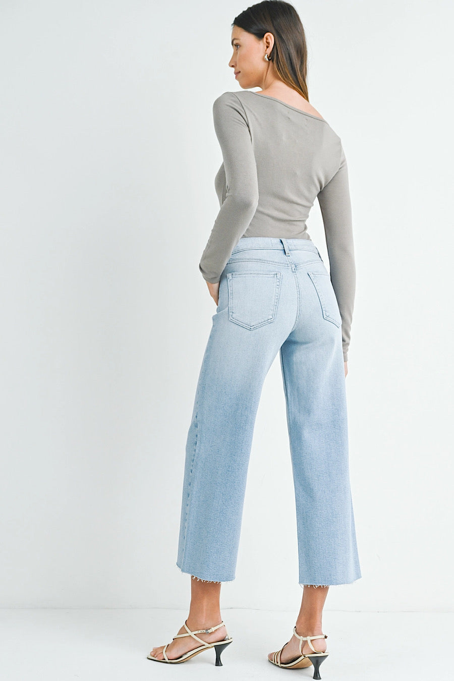 Oliver Scissor Cut Wide Leg Jeans