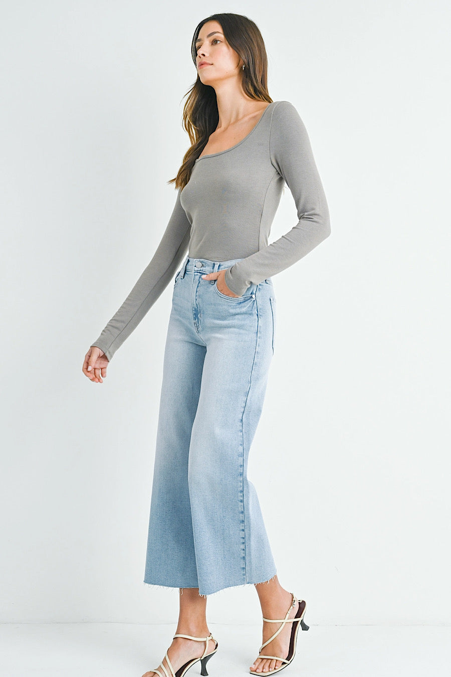 Oliver Scissor Cut Wide Leg Jeans