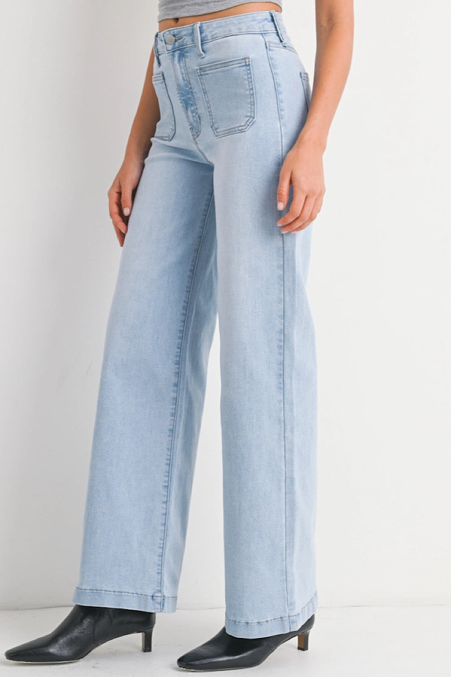 Perfect Form Mini Patch Pocket Wide Leg Jeans