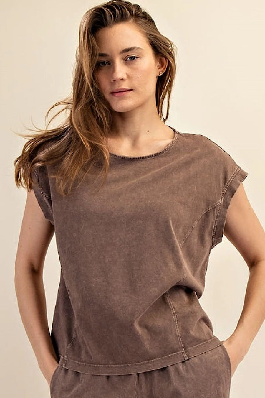 Brooklyn Pigment Washed High Low T-Shirt Mocha