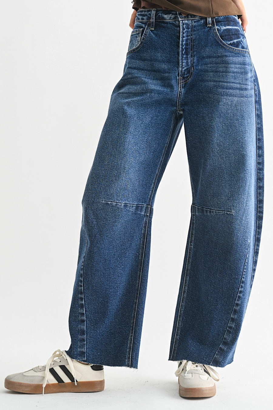 Clear Waters Barrel Jeans in Dark Wash