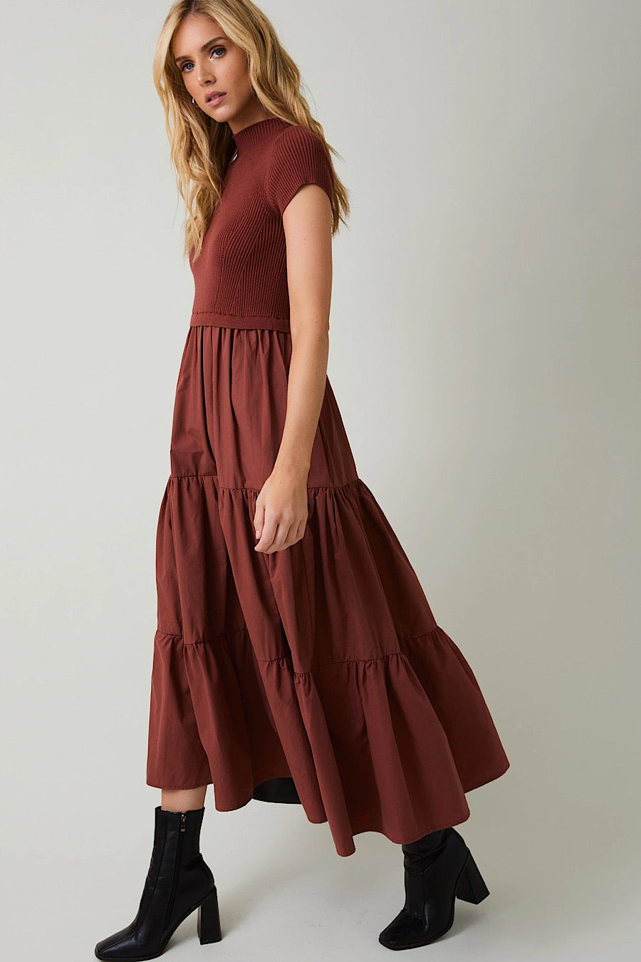 Look My Way Berry Mixed Media Pocket Dress