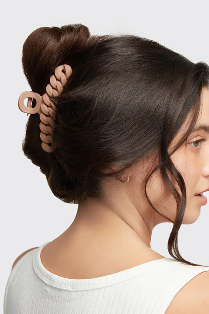 Kitsch Hair Claw Clip 3pc Set in Black or Brown