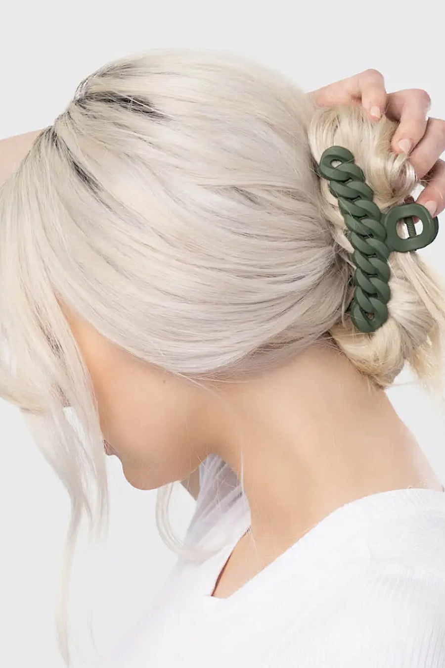 Kitsch Hair Claw Clip 3pc Set in Black or Brown