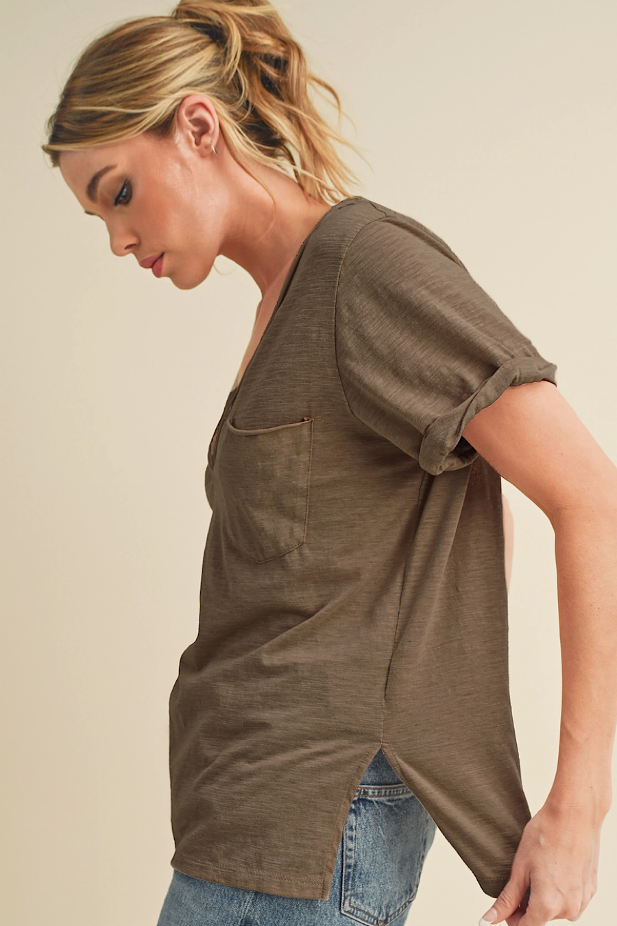 Zoie V-Neck Pocket T-Shirt Chocolate