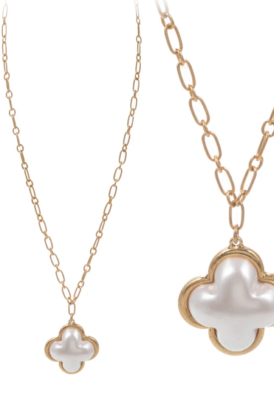 Pearl and Clover Necklace Gold