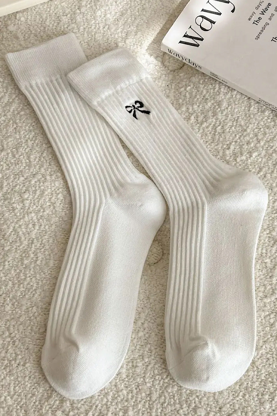 Bow Embroidered Crew Socks in 3 Colors
