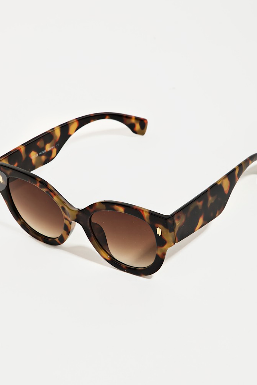 Classic Wayfarer Sunglasses in Sev Colors