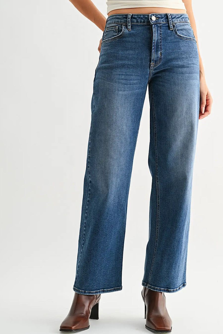 Influencer Status Straight Leg Jeans