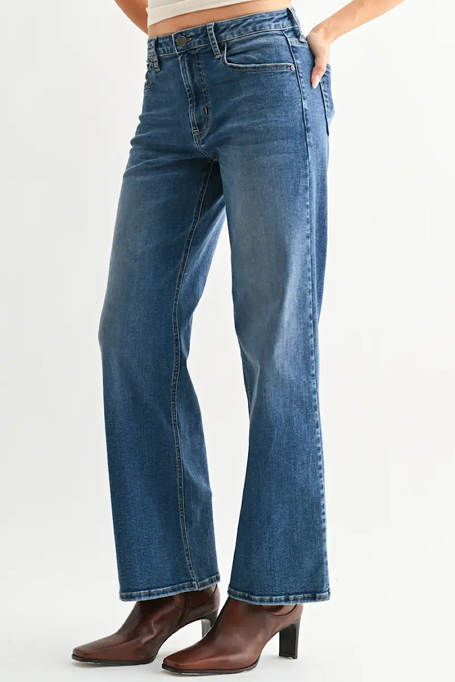 Influencer Status Straight Leg Jeans