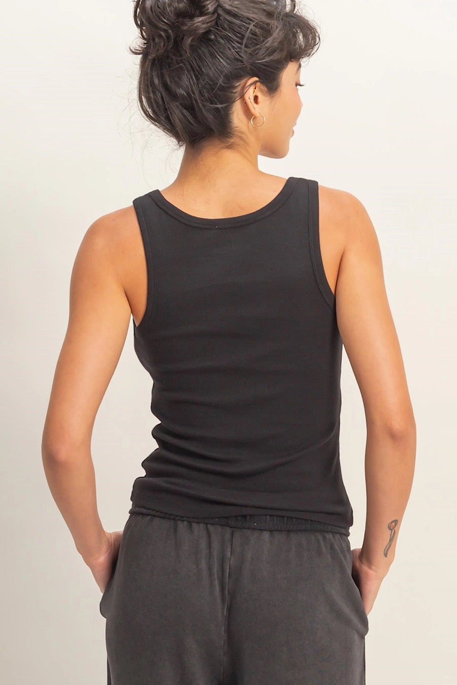 Scoop Neck Tank Top in 3 Colors!