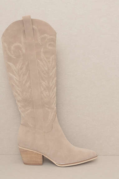 Samara Boots in Cedar Wood