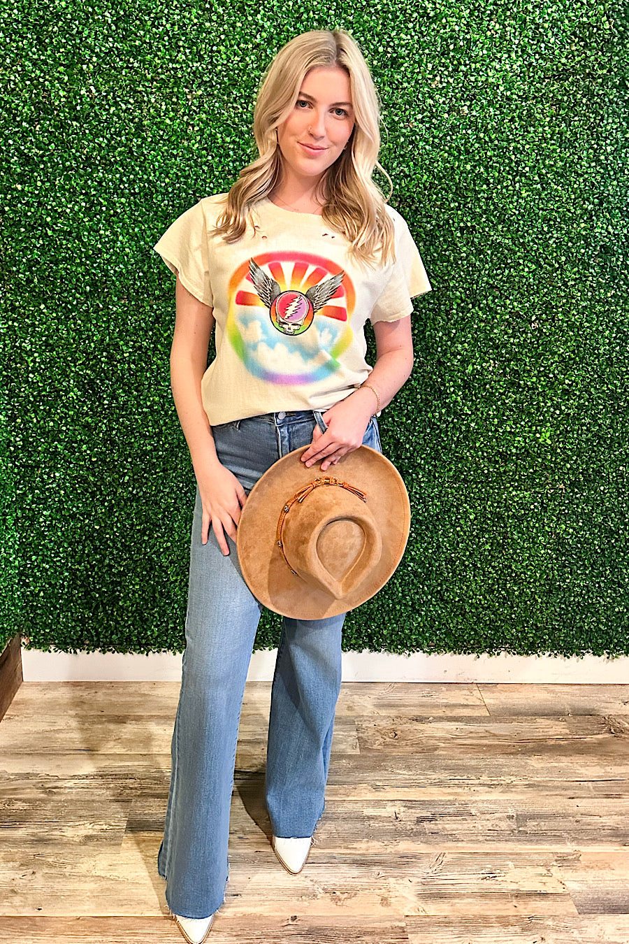 Chaser Grateful Dead Distressed Star Shields T-Shirt