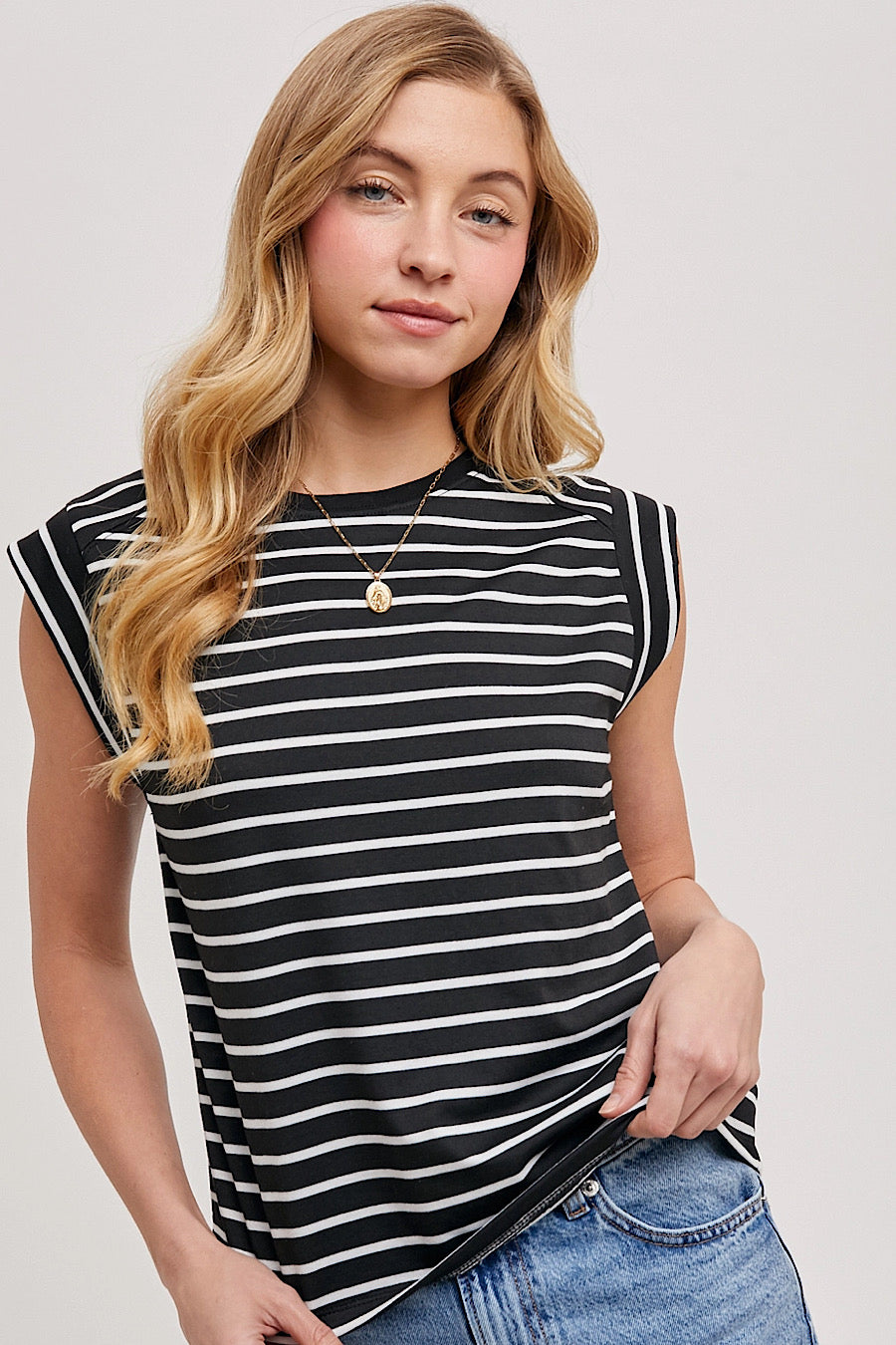 Monrow Striped Muscle Tee Top in Black