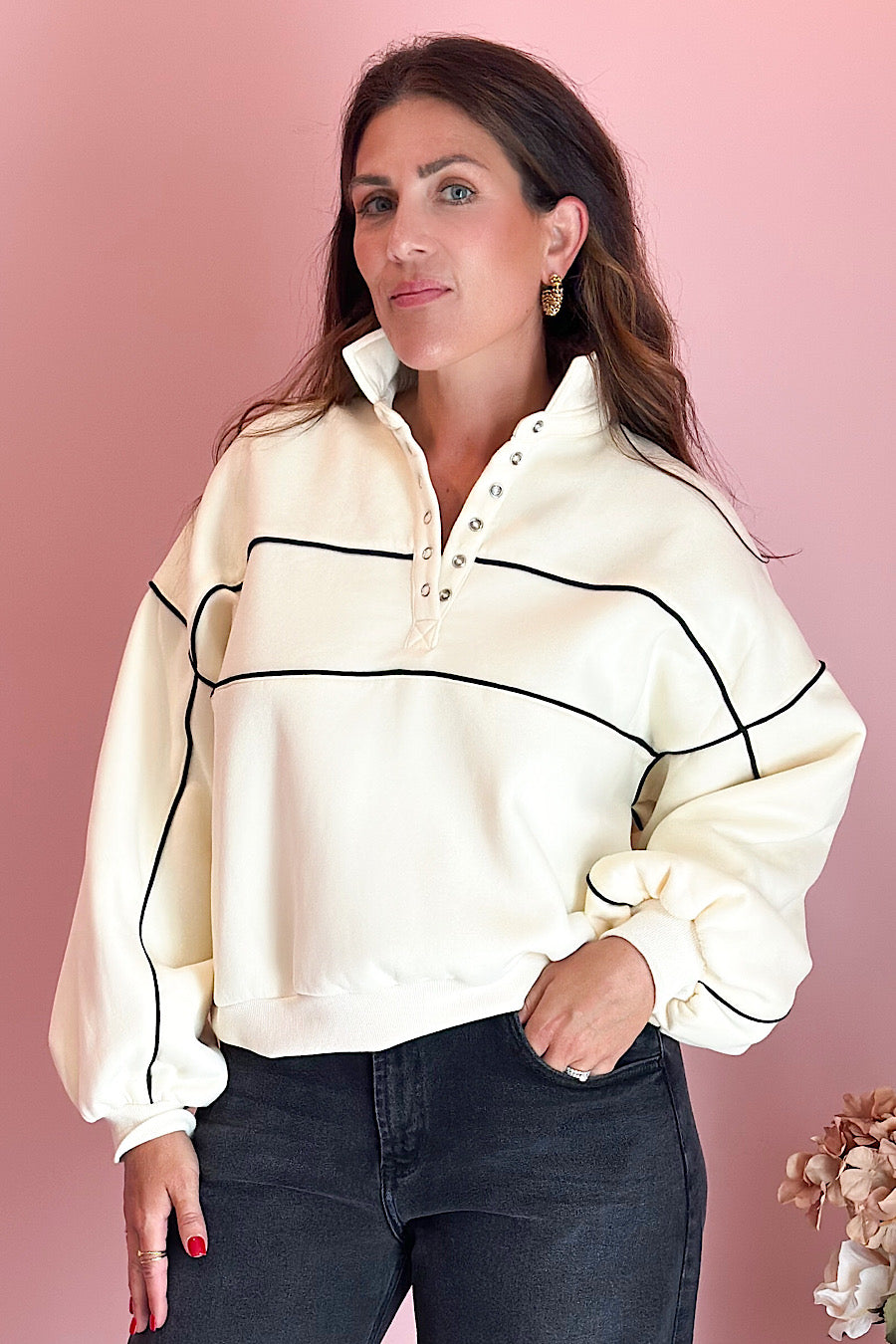 Straight &amp; Narrow Contrast Piping Sweatshirt