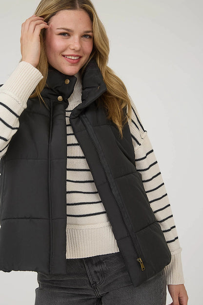 Campfire Zip Up Puffer Vest in Black
