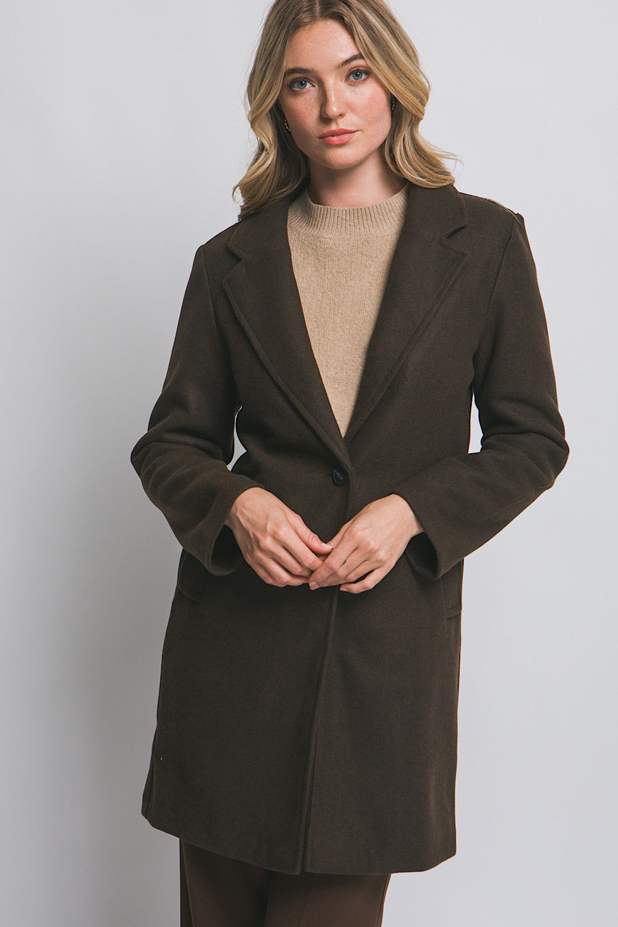 Boulder Single Buttoned Coat in Expresso