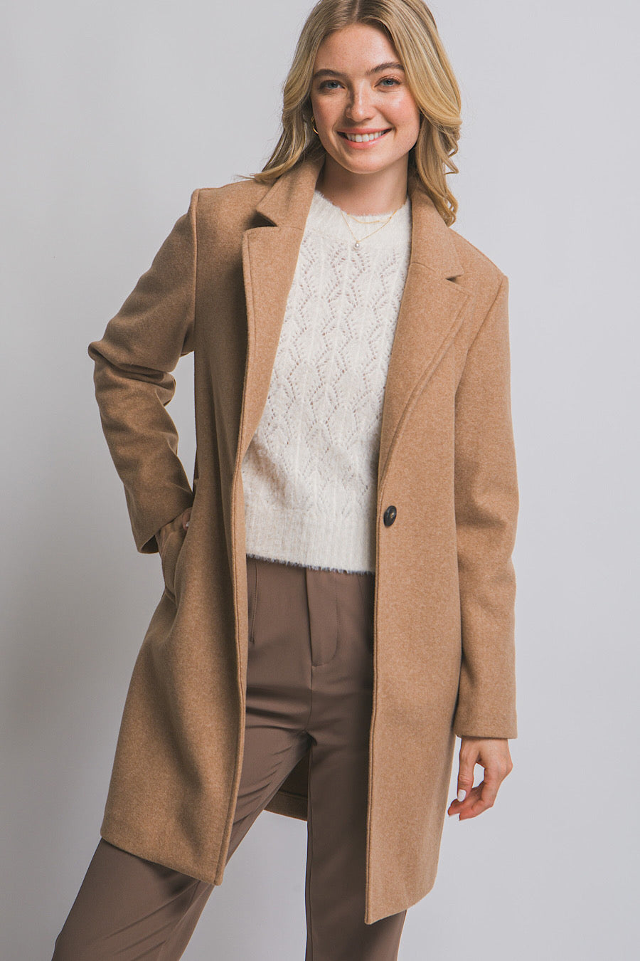 Boulder Single Buttoned Coat in Camel