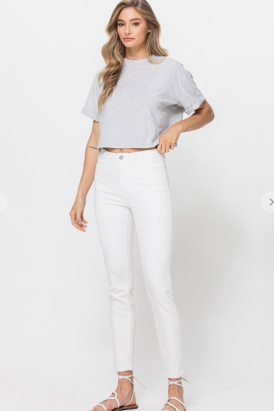 Contentment Skinny Jeans in White