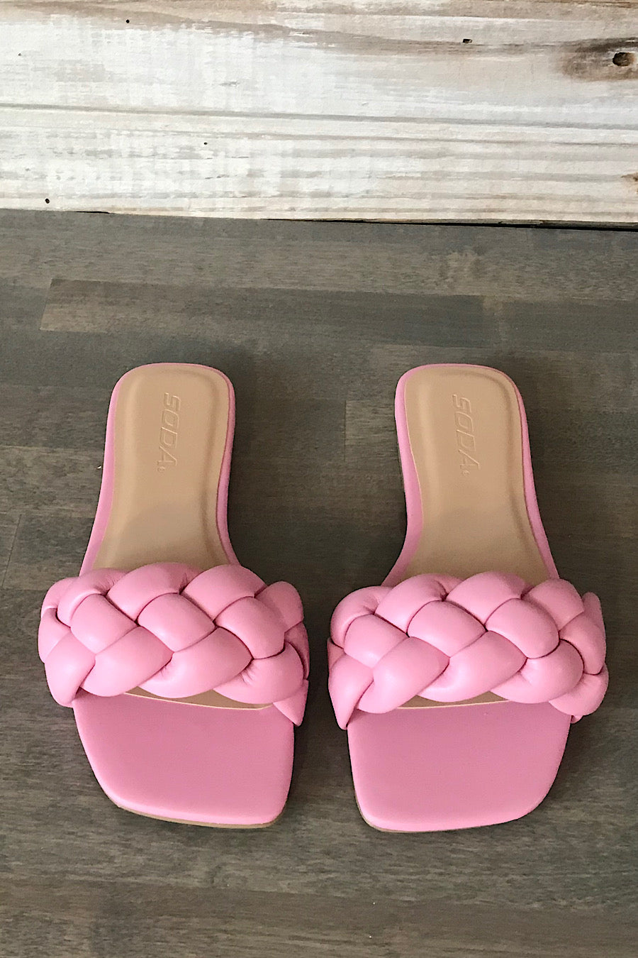 Ball Braided Sandals in Pink